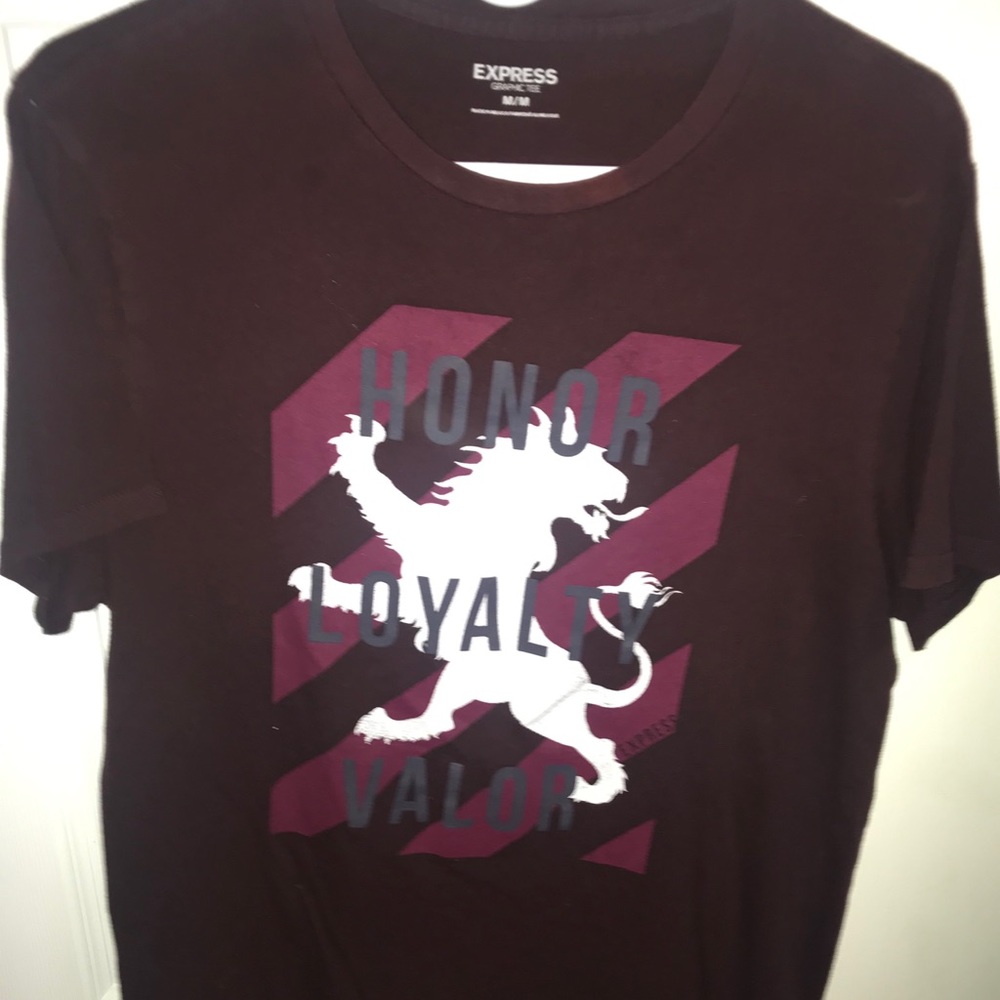 Express Maroon Men slim fit tee Medium